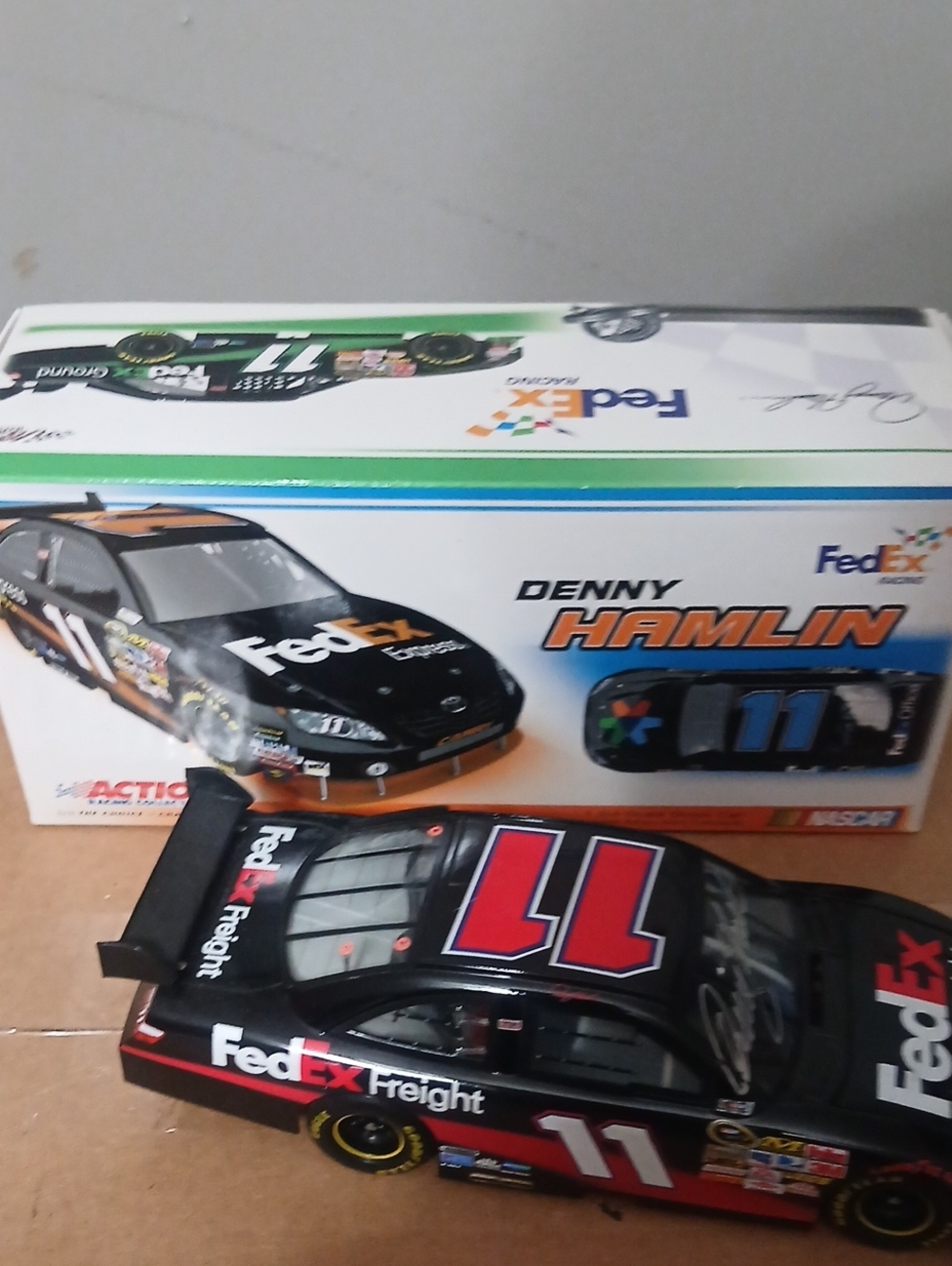 Denny Hamlin 1/24 Nascar Die-Cast Car - Picture 6 of 6